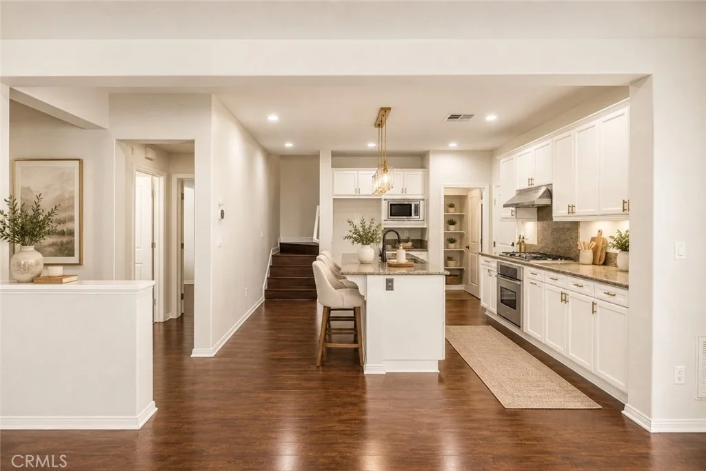 Photo of 439 N Naranjal