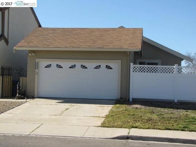 Photo of 4437 Macadamia Ln