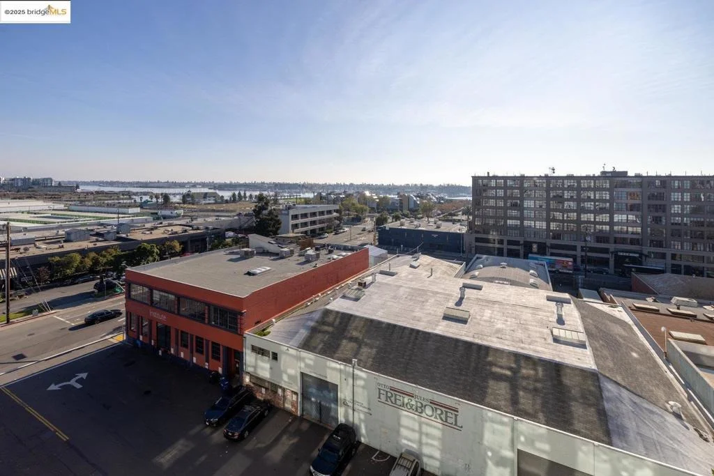 Photo of Unit 829 at 311 Oak Street