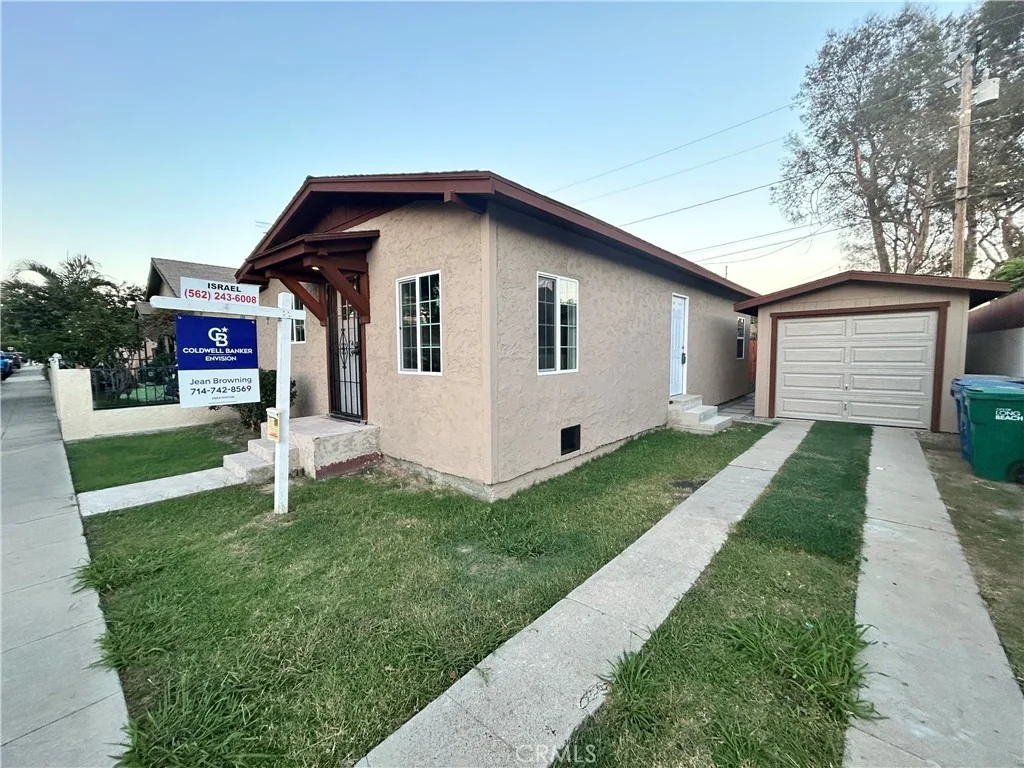 Photo of 2412 Gale Avenue
