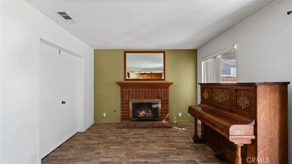 Photo of 29680 Brookfield