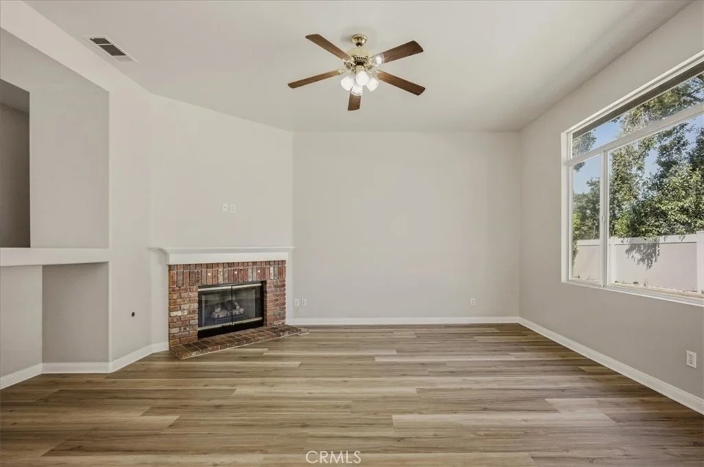Photo of 33460 Brushy Hollow