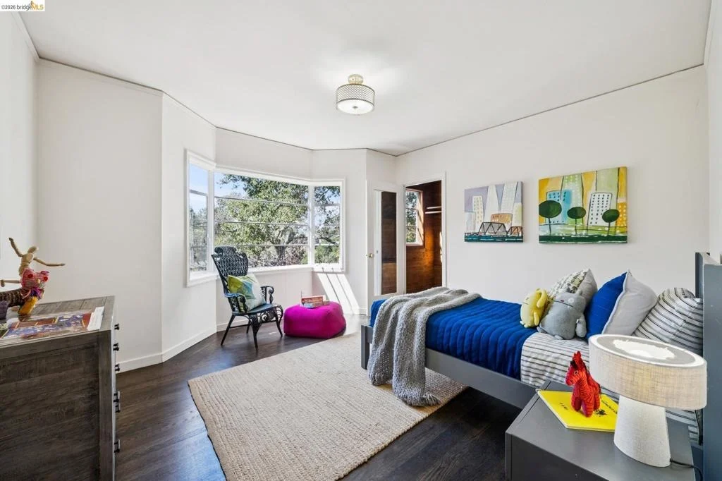 Photo of 2380 Leimert Blvd