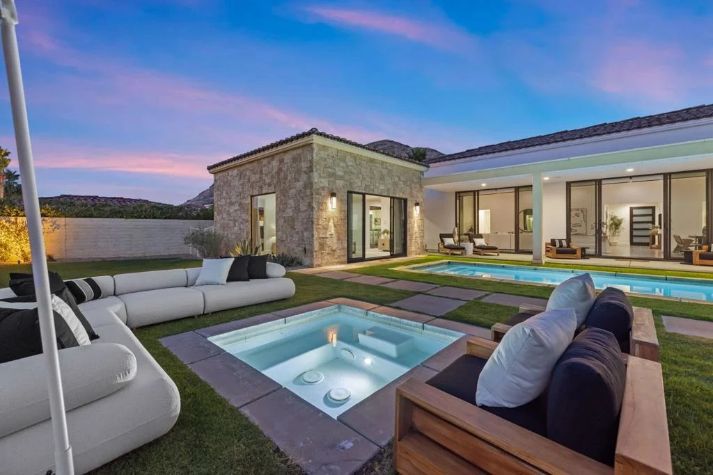Photo of 3085 Arroyo Seco