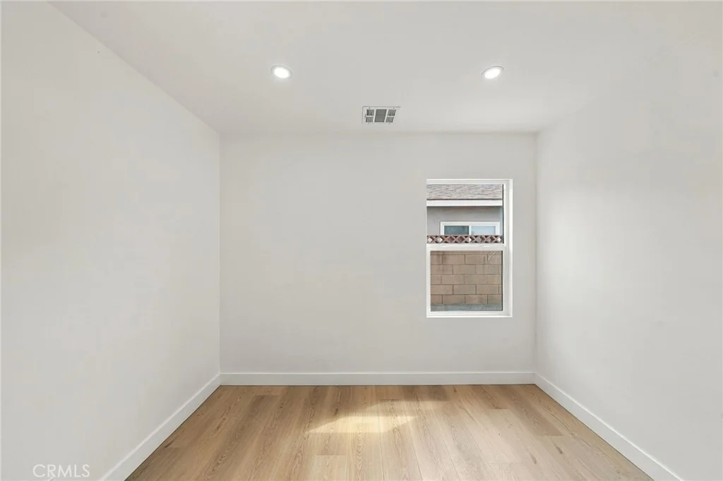 Photo of 11838 Gem