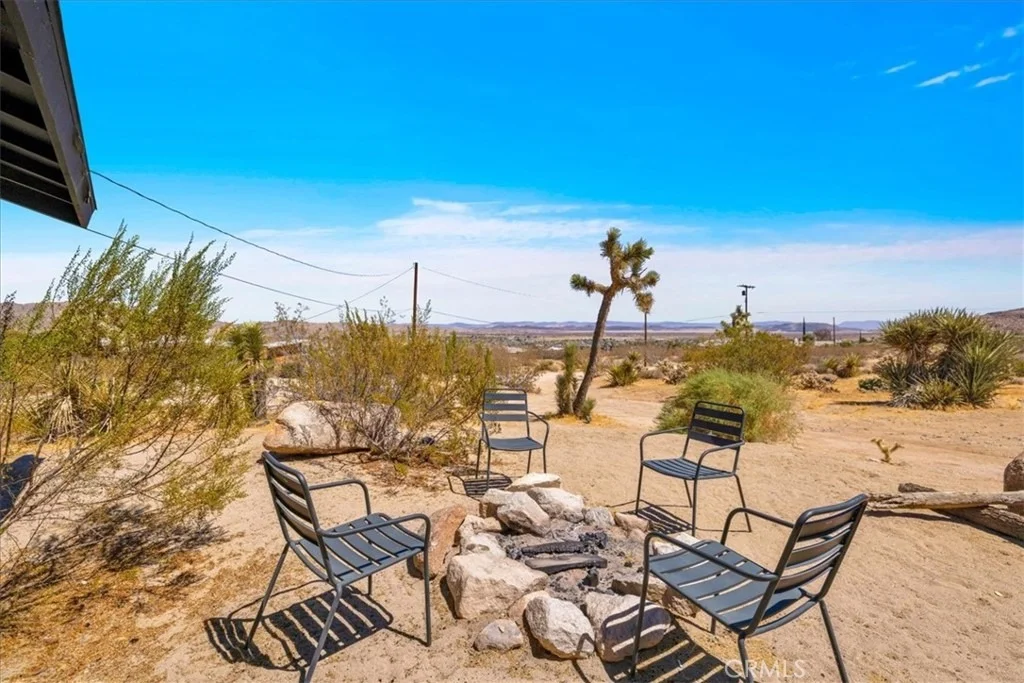 Photo of 7119 Saddleback Road