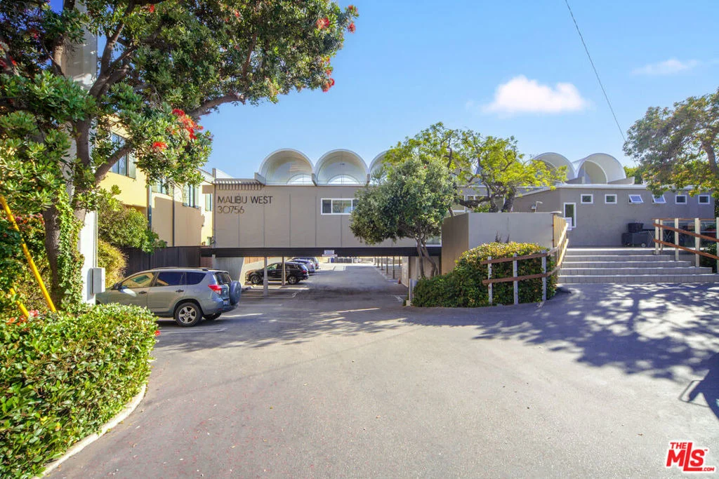 Photo of 30601 Sicomoro Drive