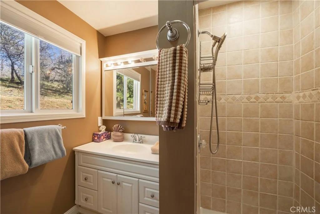 Photo of 43656 Ridge Crest
