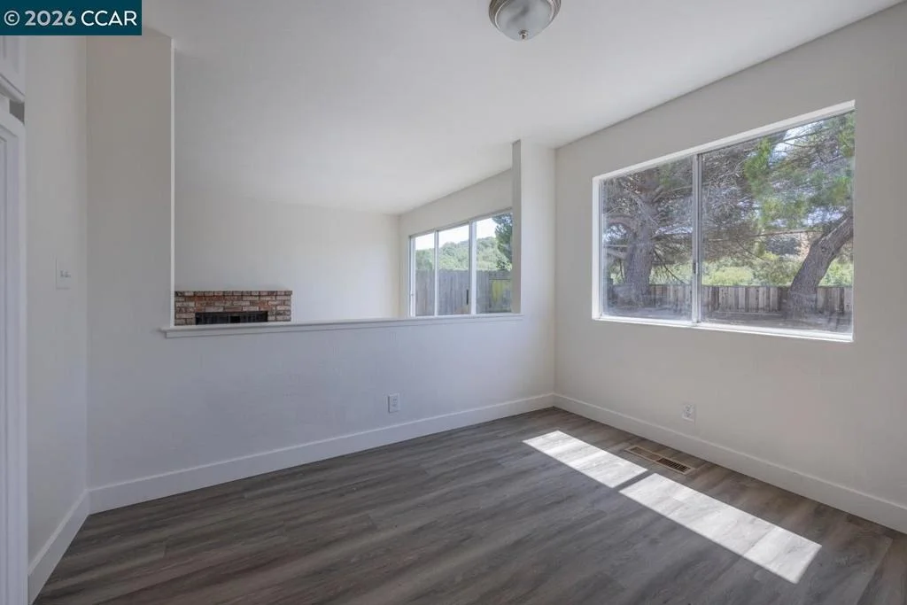 Photo of 200 Oriole Ct