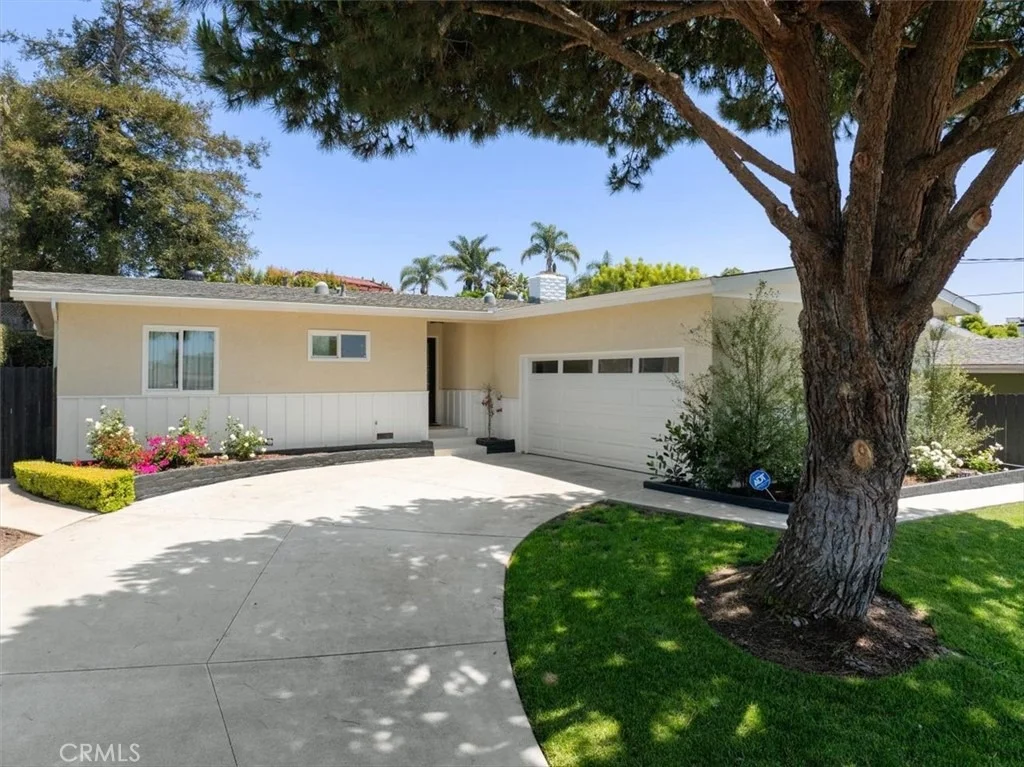 Photo of 1438 Kurtz