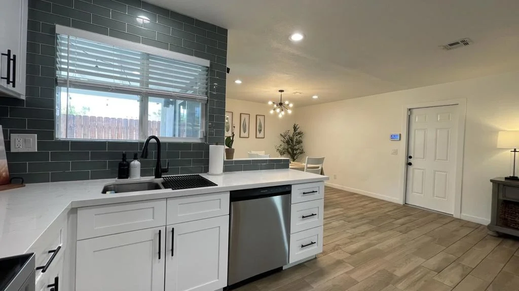 Photo of 54200 Avenida Juarez