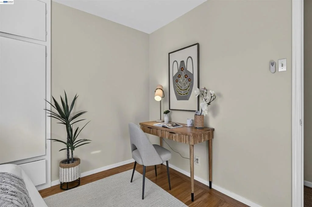 Photo of 14660 Elm St