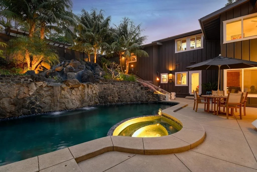 Photo of 3958 La Cresta