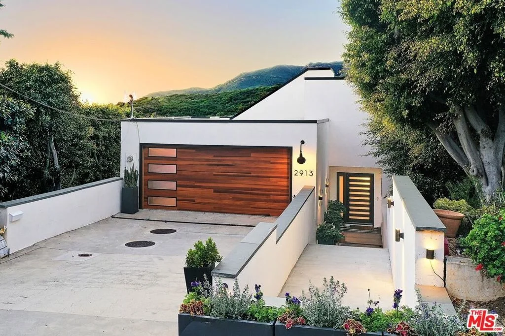 Photo of 2913 Corral Canyon Road