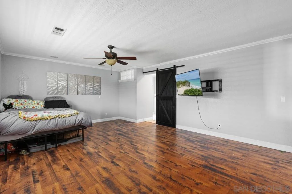 Photo of 3562 S Mission Road