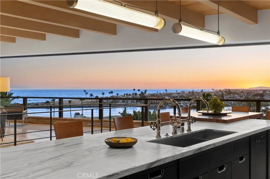 Photo of 2804 Ocean