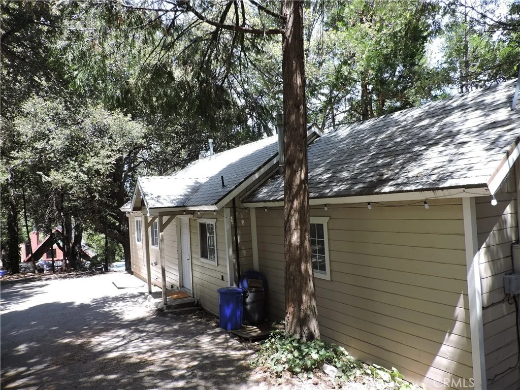 Photo of 657 Knoll