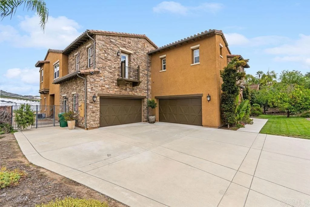 Photo of 5544 Papagallo Drive