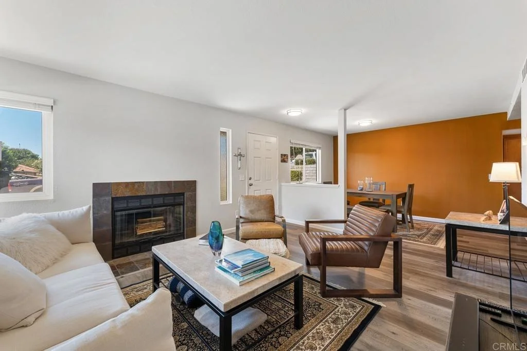 Photo of Unit 7 at 31909 Del Cielo Este