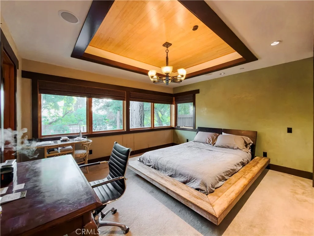 Photo of 865 W Foothill