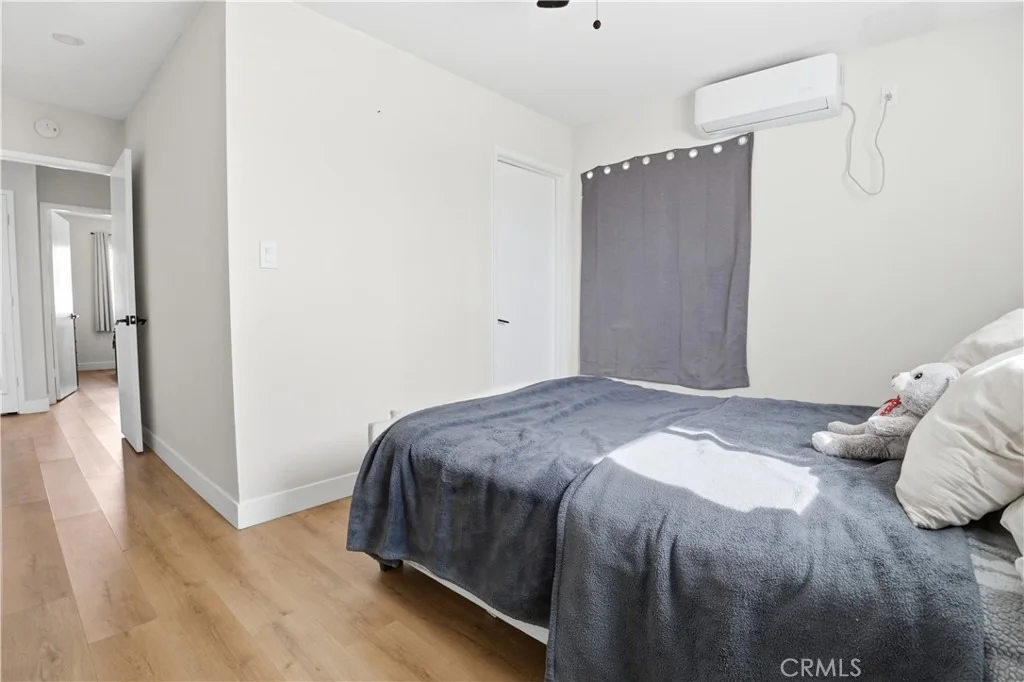 Photo of 23921 South