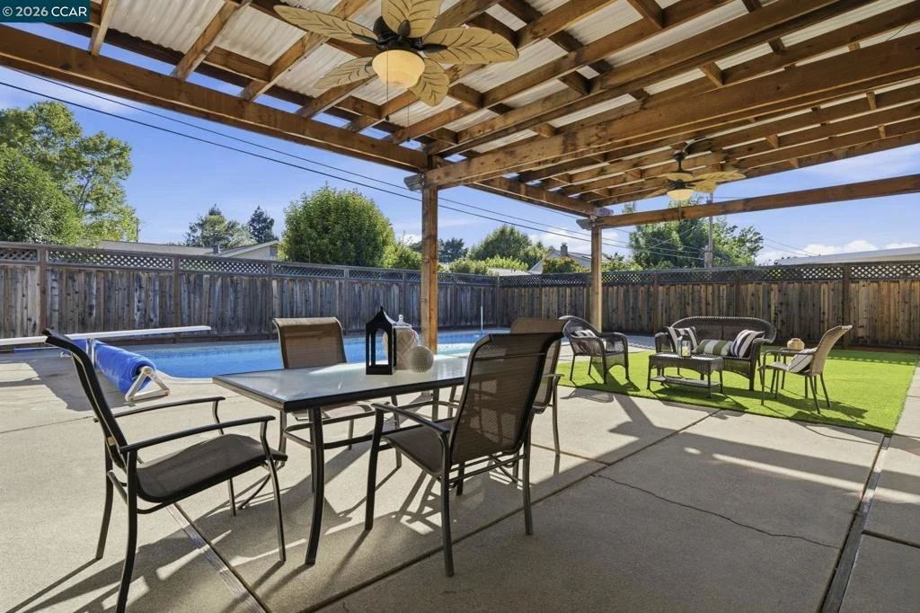Photo of 4242 Henning Dr