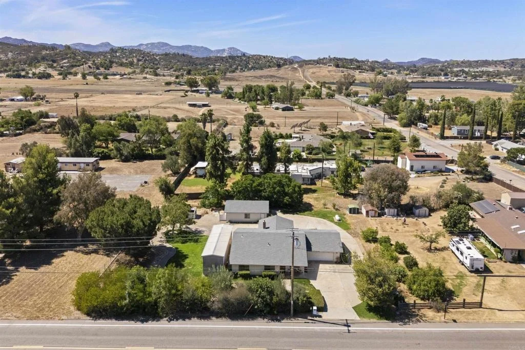 Photo of 842 Hanson Ln