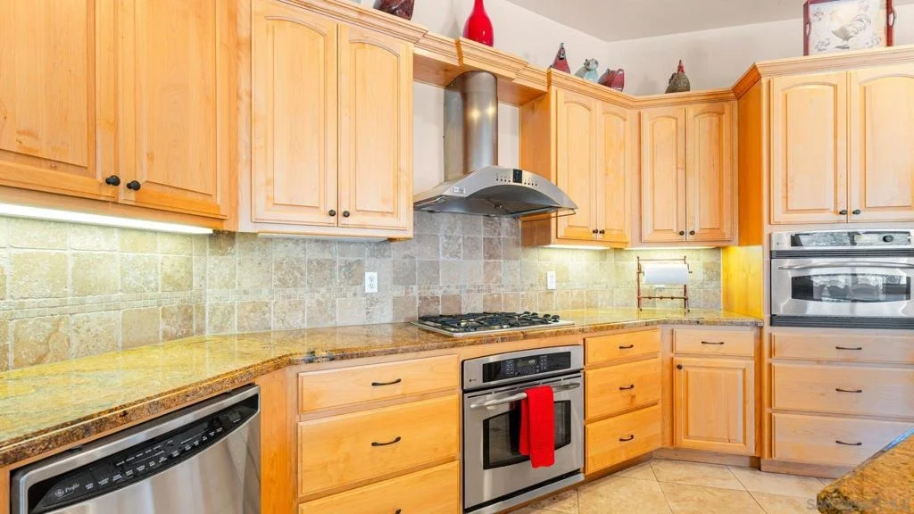 Photo of 1485 Santa Fe Hills
