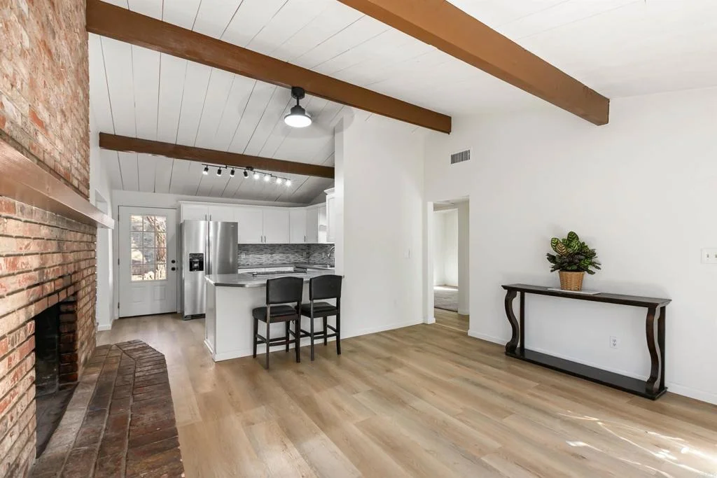 Photo of 8838 Cherry Road