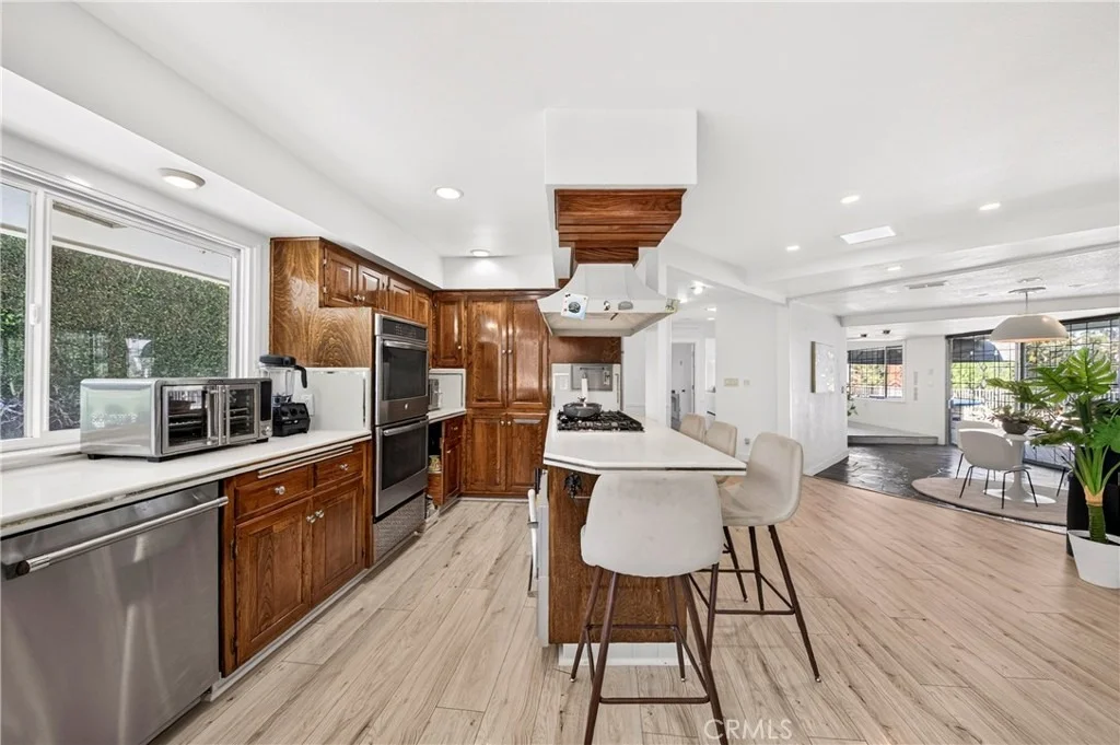 Photo of 619 Lakeside