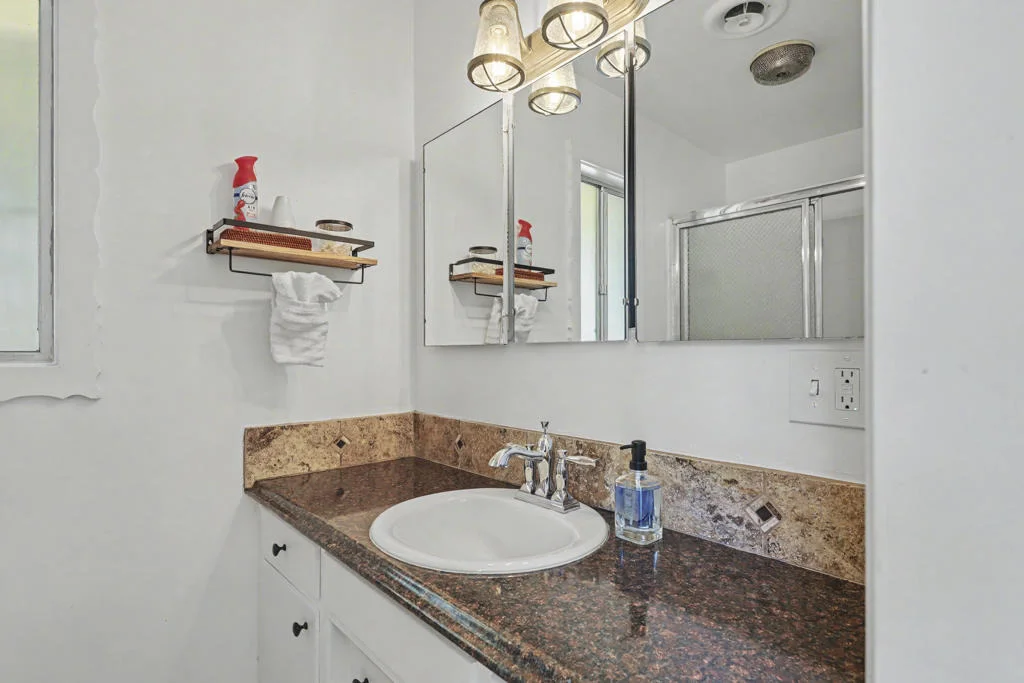 Photo of 7603 Fox Trail