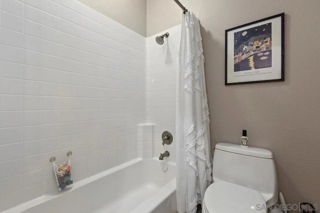Photo of 1237 Breakaway Dr