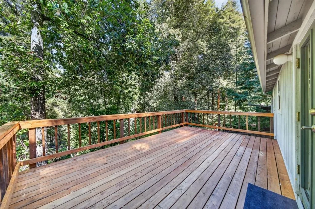 Photo of 121 Mahogany Way
