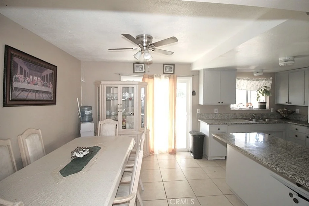 Photo of 1540 Sunset