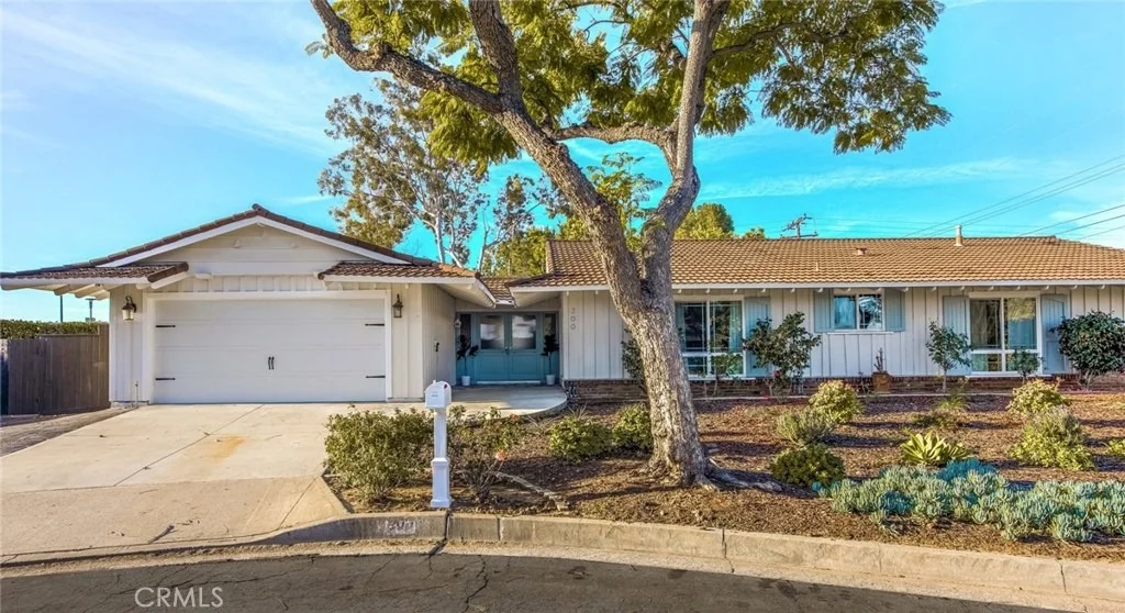 Photo of 200 Friar Place