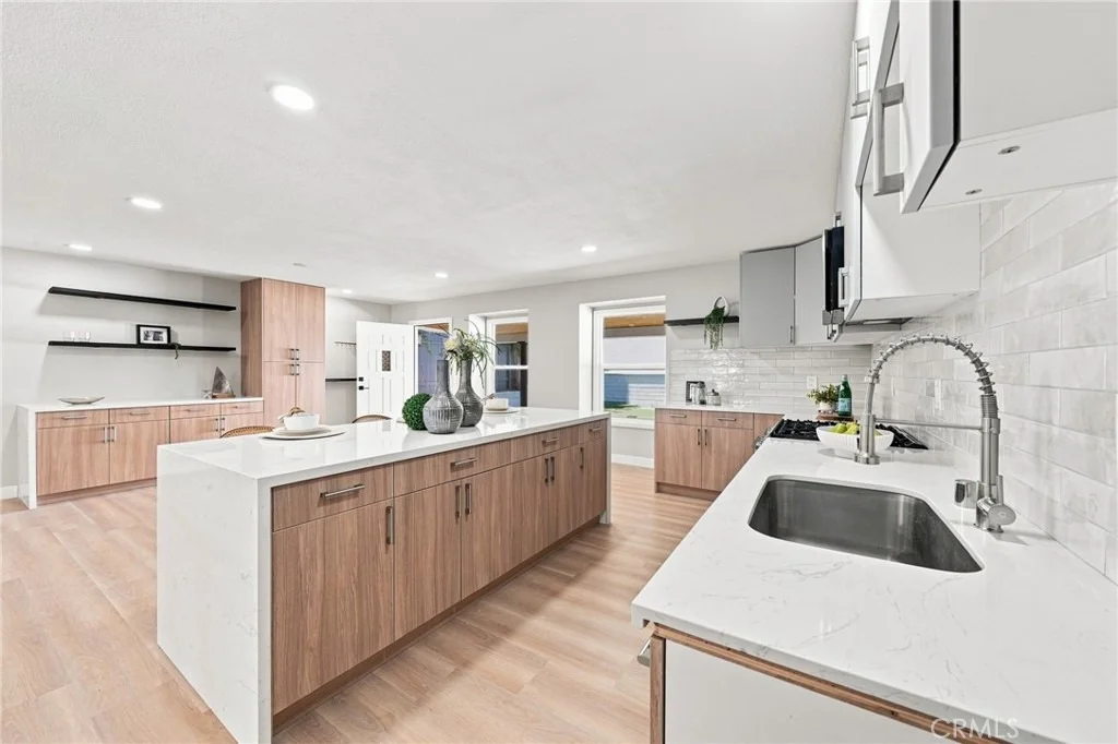 Photo of 633 Dorothy