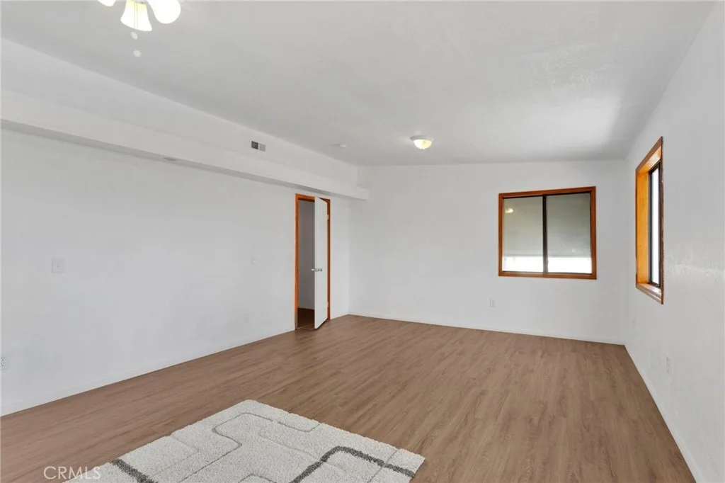 Photo of 11441 Hemlock