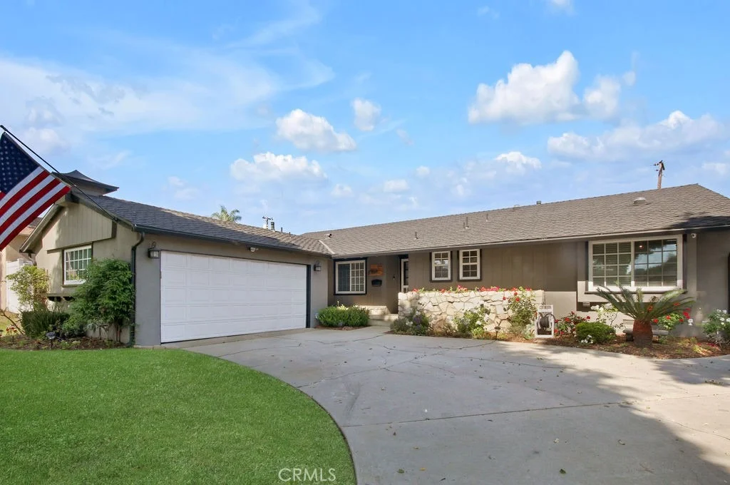 Photo of 1006 N Cornell