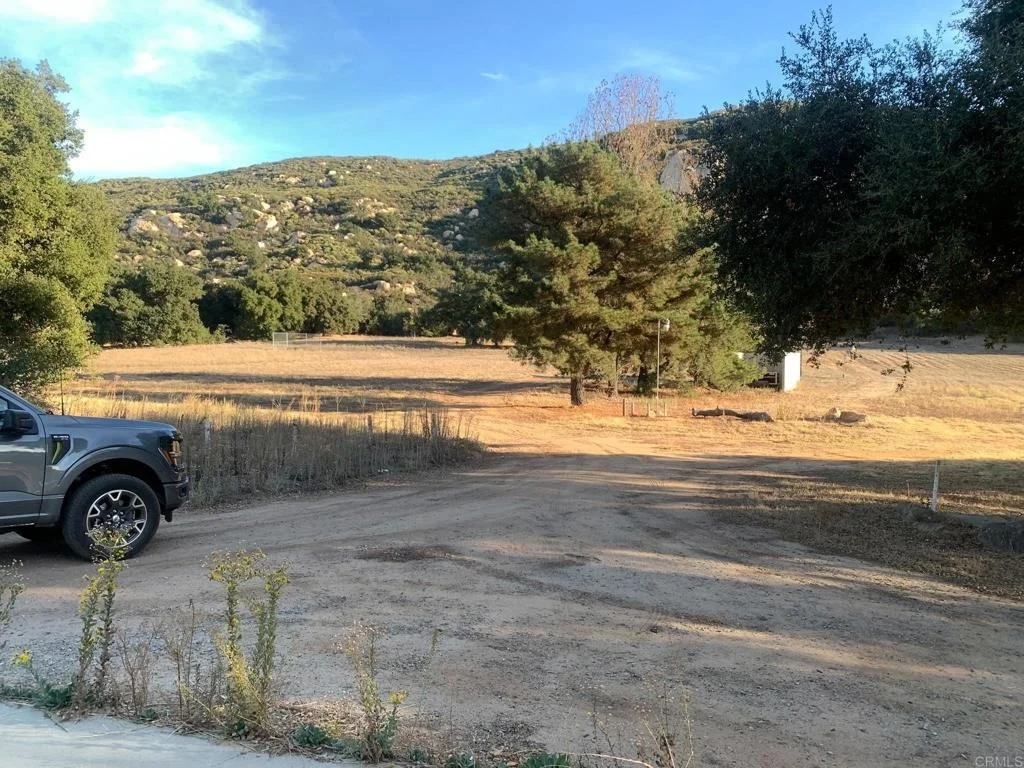 Photo of 24352 Featherstone Canyon Rd