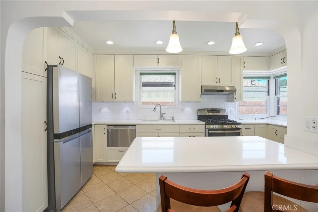 Photo of 10120 Hunt Avenue