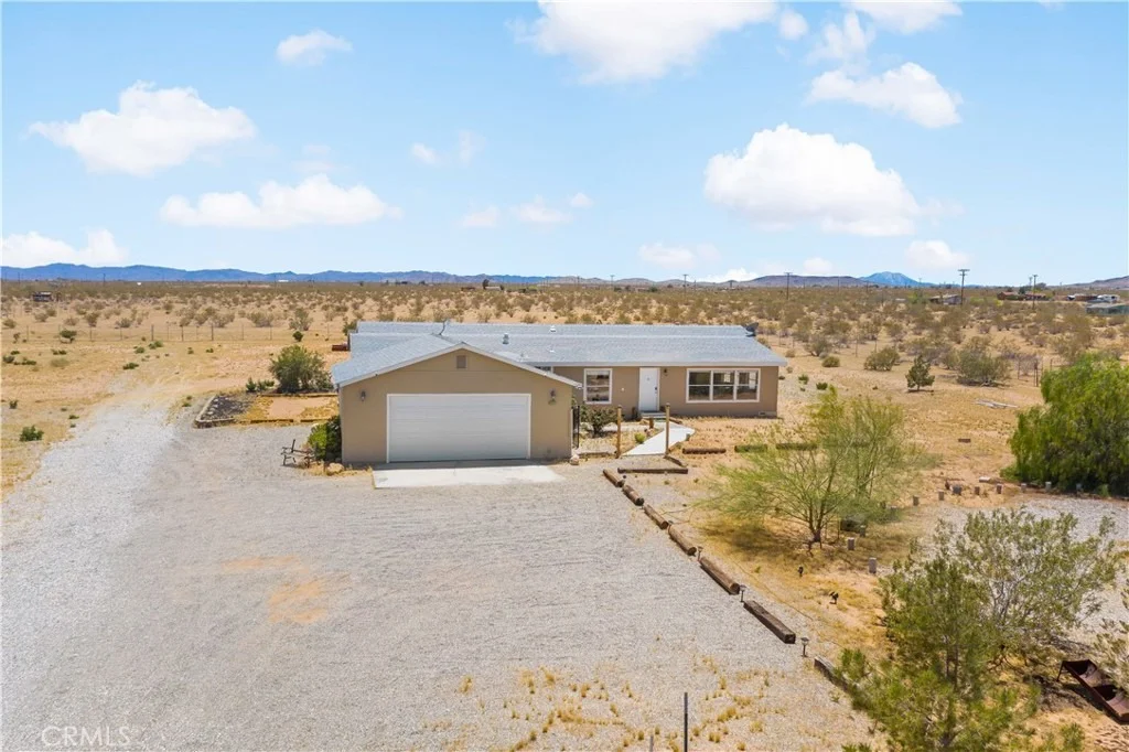 Photo of 61375 Leslie Lane
