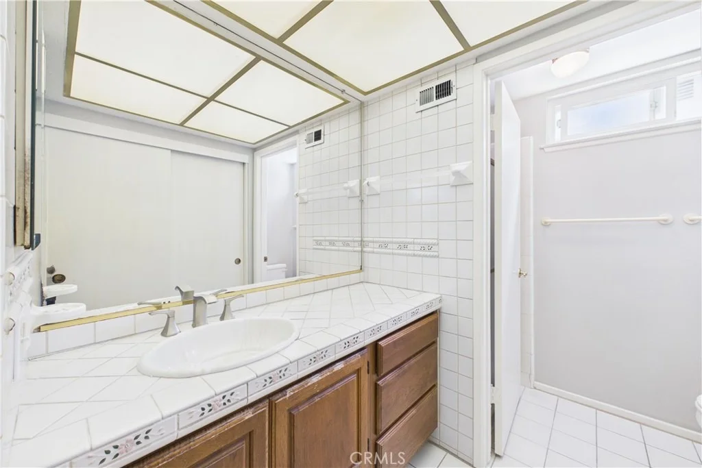 Photo of 5375 Vista Real