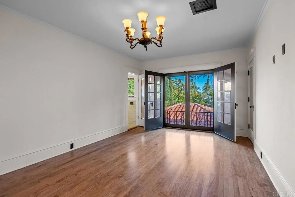 Photo of 1015 Alameda Boulevard