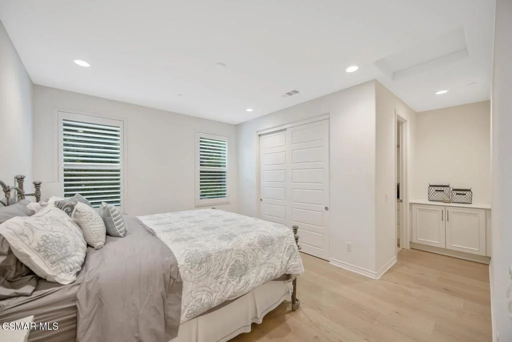 Photo of 6845 Shadow Wood Drive