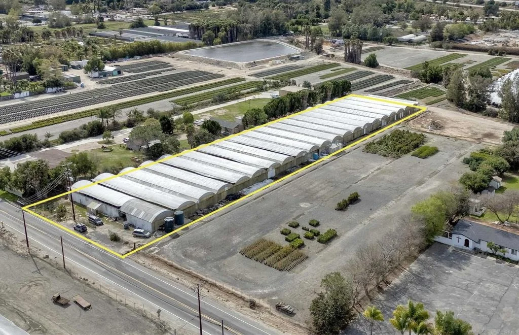 Photo of 2526 Rainbow Valley Boulevard