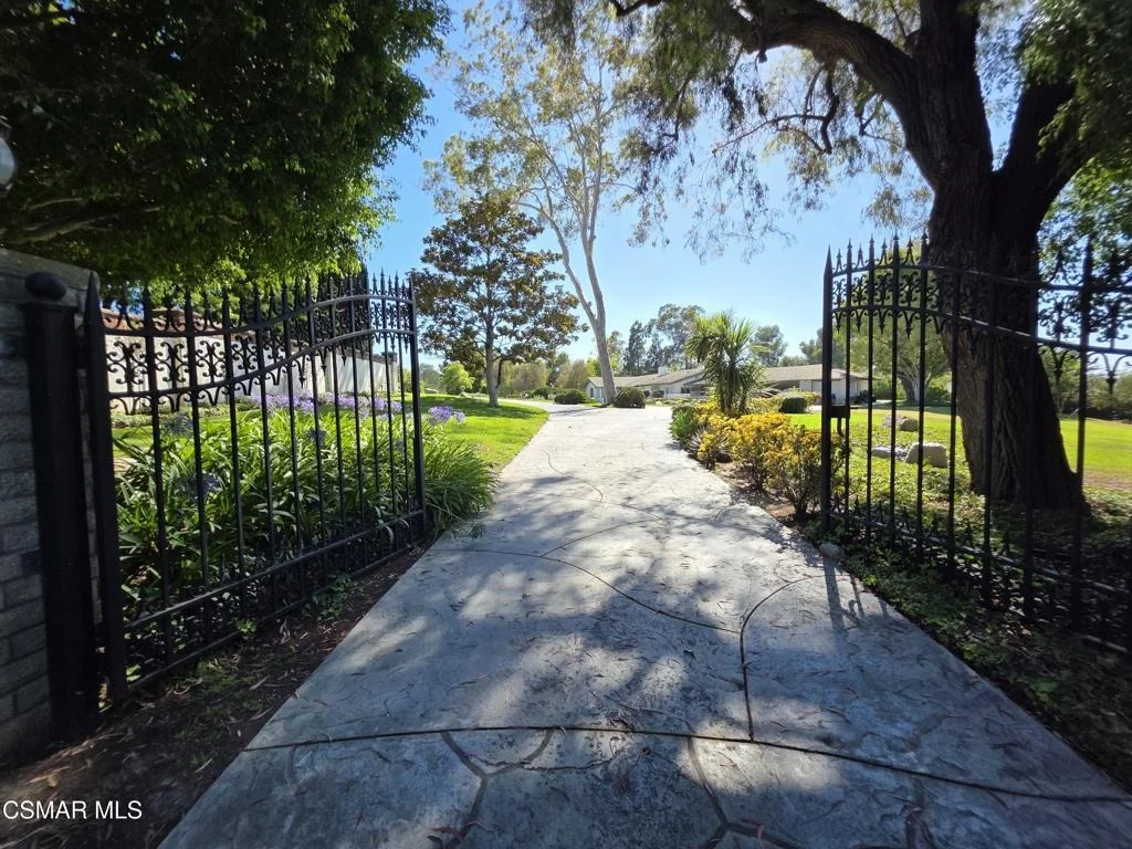 Photo of 195 Avocado Place