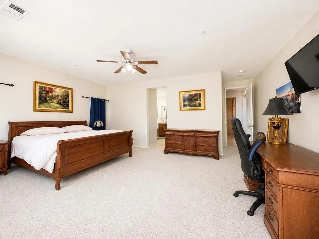 Photo of 73895 Mondrian Place