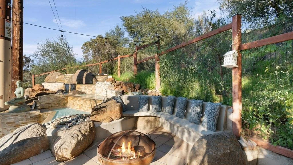 Photo of 1165 Midway Dr