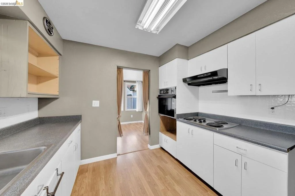 Photo of 3742 Walnut Ave