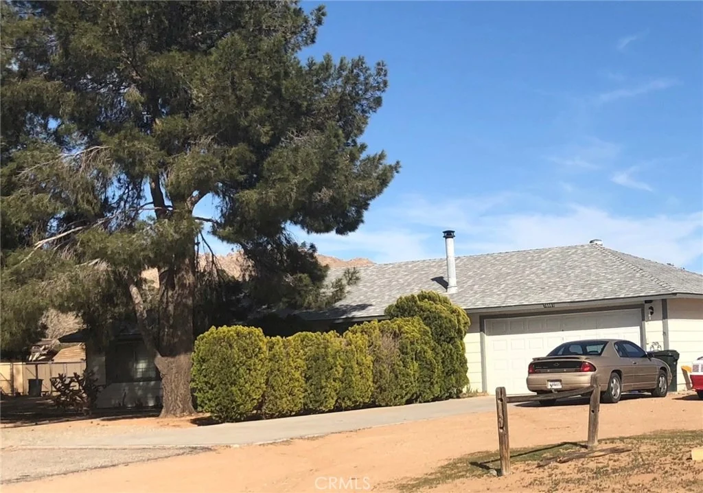 Photo of 16661 Central Road
